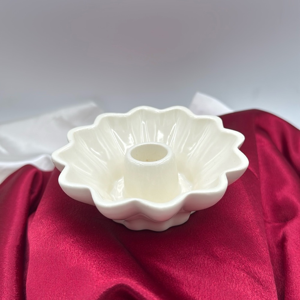 Vintage 1619 Ivory Red Wing Fluted Candle Holders Crimped White
